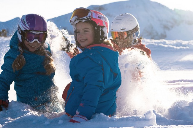 Wir toben im Schnee © Ski amadé