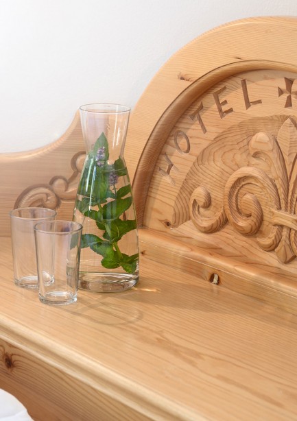 Detailfoto eines gemütlichen Bettes im Hotel Auhof