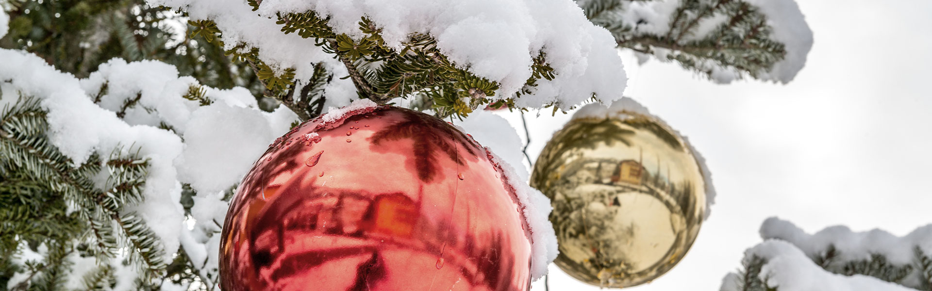 Christbaumkugeln beim Bergadvent © SalzburgerLand Tourismus