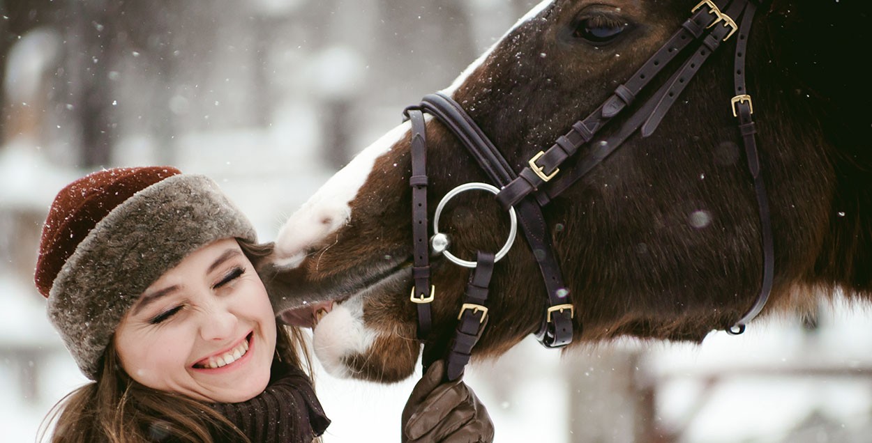Horse riding on Auli's Ranch in winter