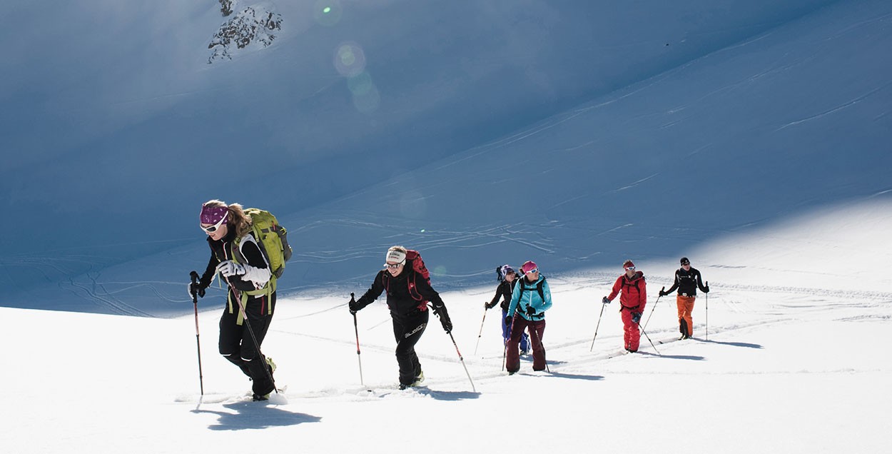 Gruppe von Skitouren geher © SalzburgerLand Tourismus